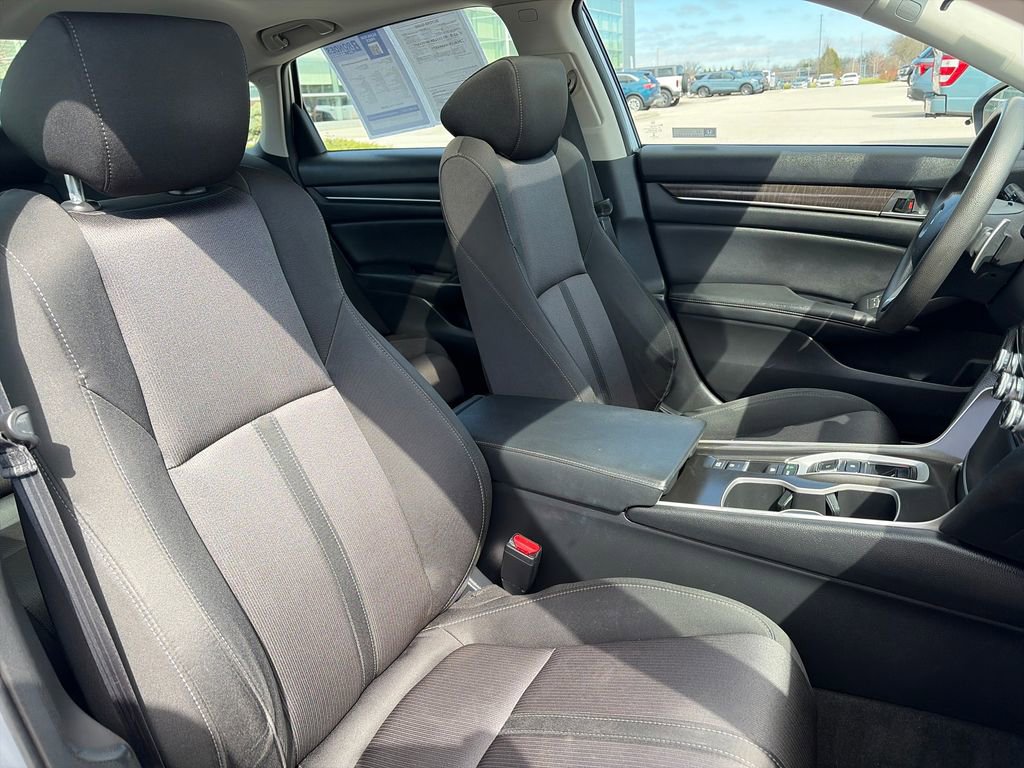 Used 2019 Honda Accord EX image 13
