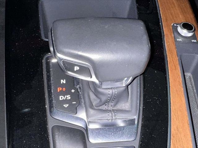 Used 2022 Audi Q5 2.0T Premium w/ Convenience Package AWD/4WD image 25