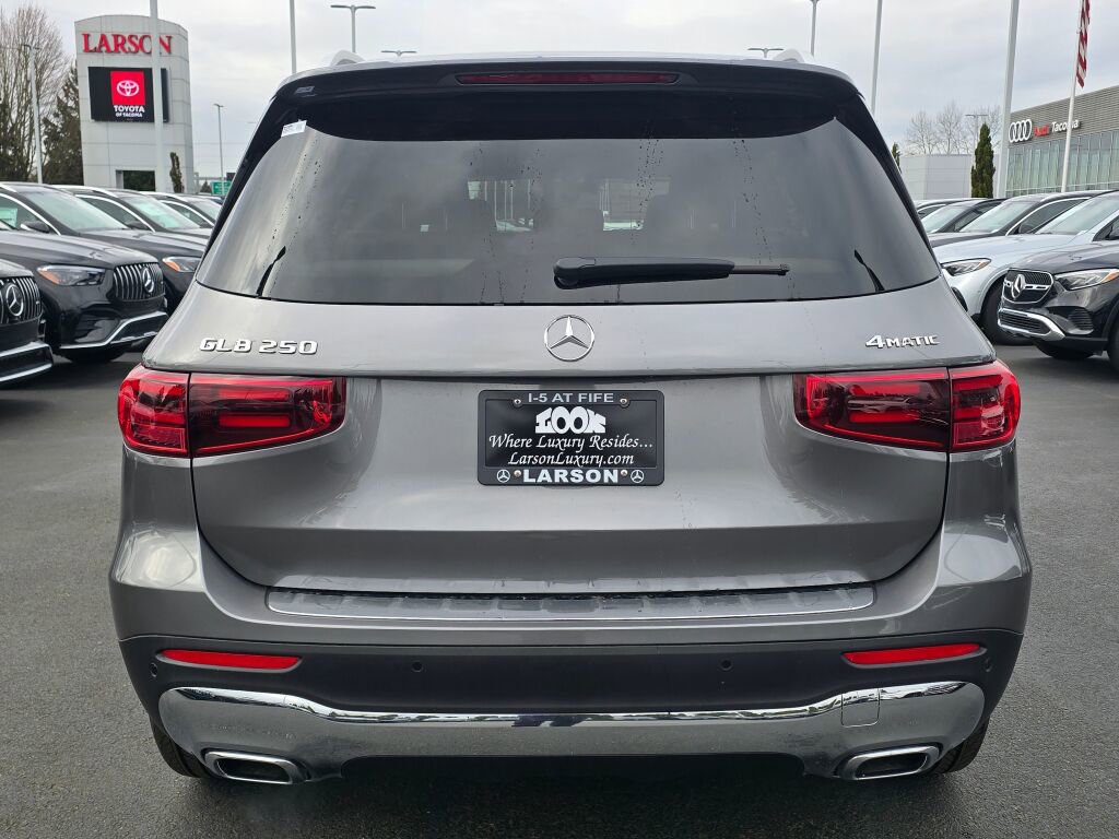 New 2026 Mercedes-Benz GLB 250 4MATIC image 5