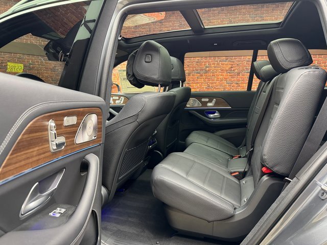 New 2025 Mercedes-Benz GLS 580 4MATIC image 24
