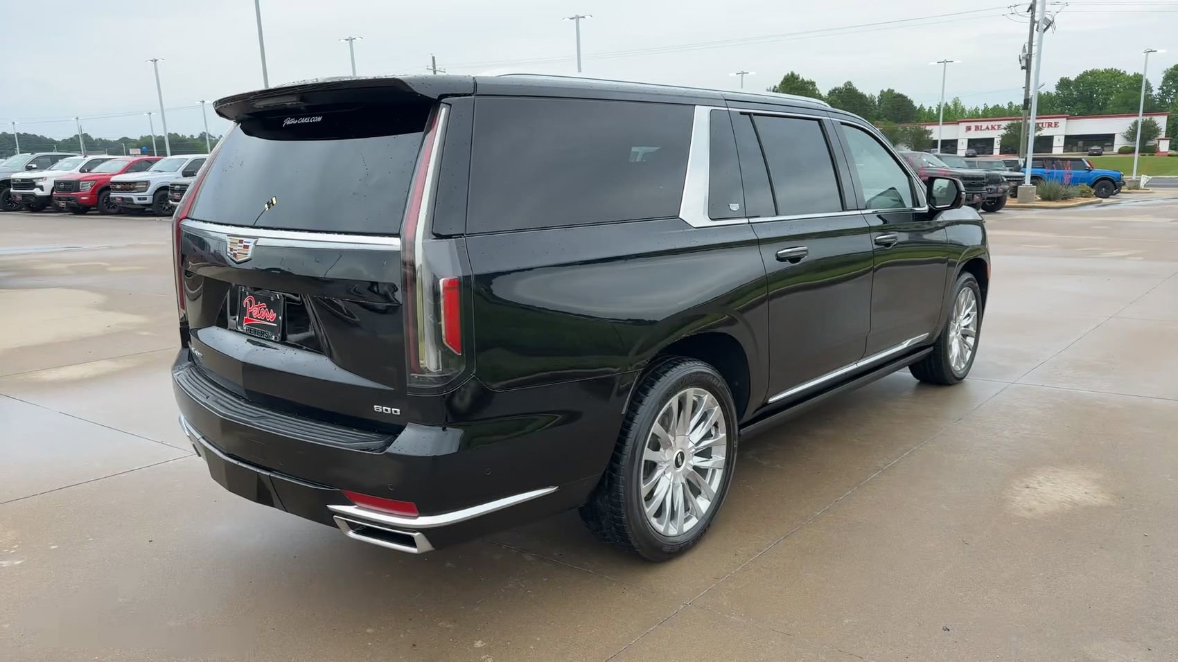 Used 2021 Cadillac Escalade ESV Premium Luxury w/ Driver Assist Tech Package AWD/4WD image 7