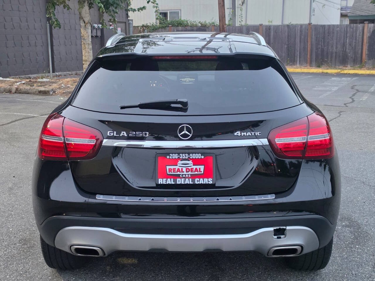Used 2019 Mercedes-Benz GLA 250 4MATIC image 4