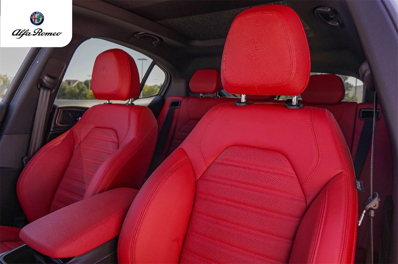 New 2025 Alfa Romeo Stelvio Sprint w/ Veloce Package image 11