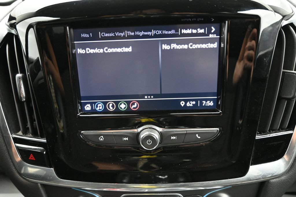 Used 2020 Chevrolet Traverse LT w/ LPO, Floor Liner Package FWD image 19