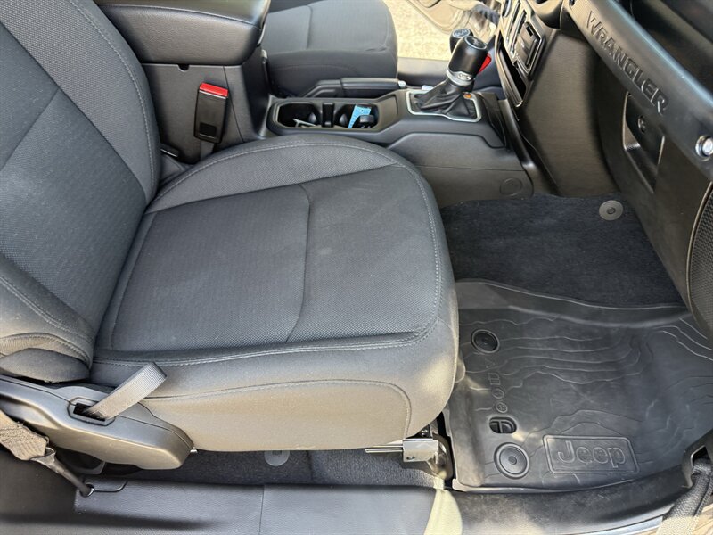 Used 2023 Jeep Wrangler Sport AWD/4WD image 27