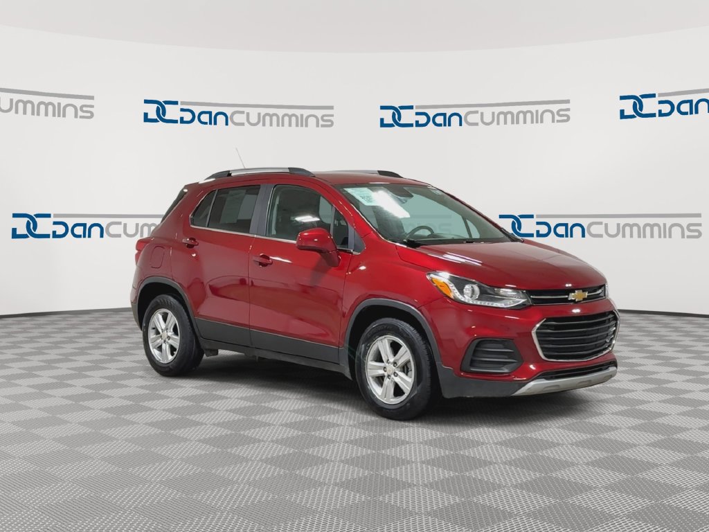 Used 2020 Chevrolet Trax LT FWD image 2