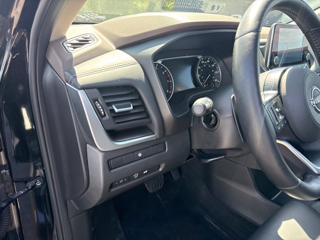 Certified 2023 Nissan Rogue SV w/ SV Premium B Package AWD/4WD image 15