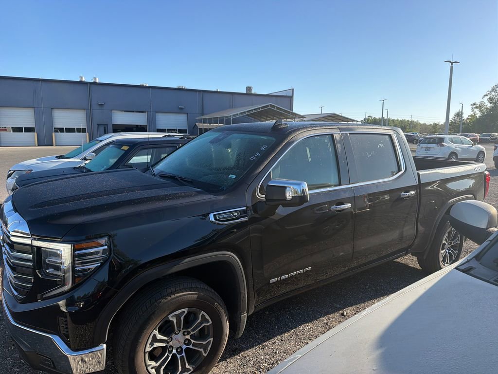 Used 2026 GMC Sierra 1500 SLT image 7