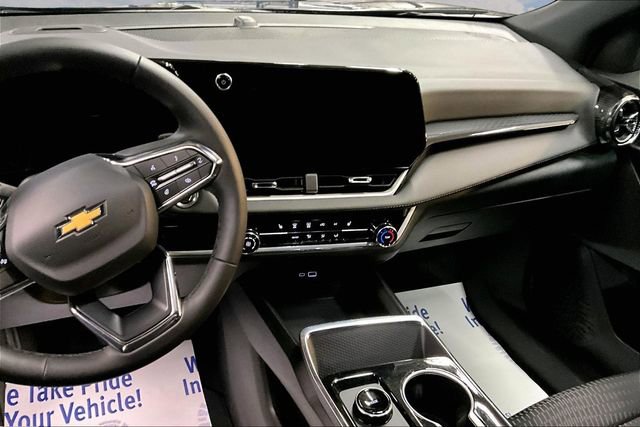 Used 2026 Chevrolet Equinox LT image 9