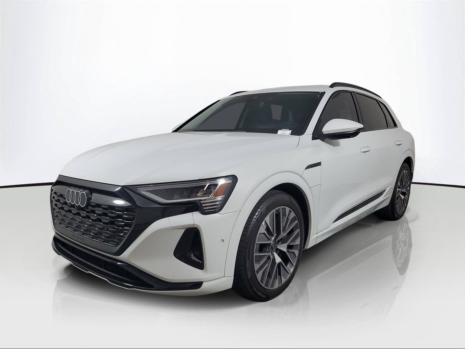 Certified 2024 Audi Q8 e-tron Prestige w/ Prestige Package AWD/4WD image 3