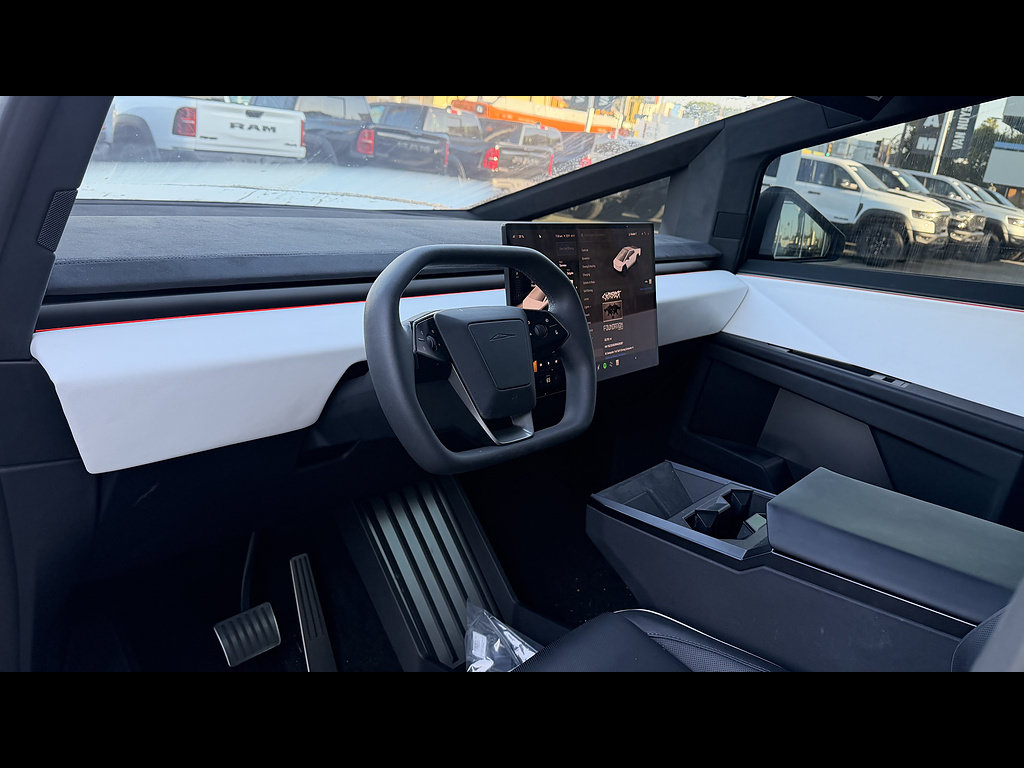 Used 2024 Tesla Cybertruck Cyberbeast AWD/4WD image 5