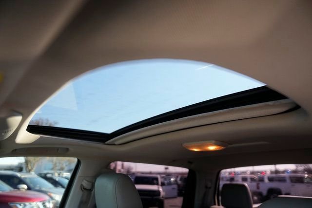 Used 2016 Toyota Tundra Limited w/ Limited Premium Package image 11