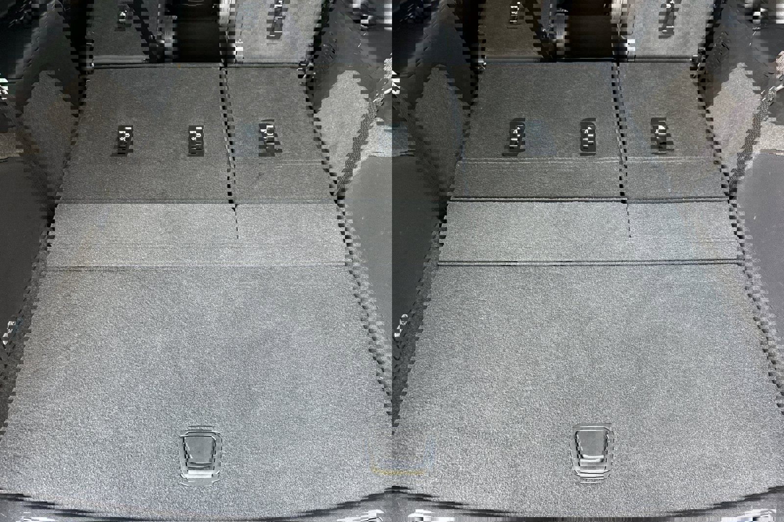 Used 2024 Cadillac Escalade Luxury image 18