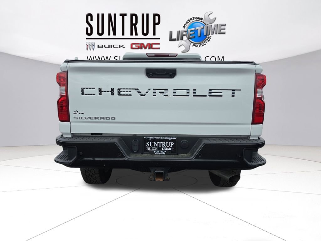 Used 2024 Chevrolet Silverado 2500 Custom w/ Custom Value Package image 4