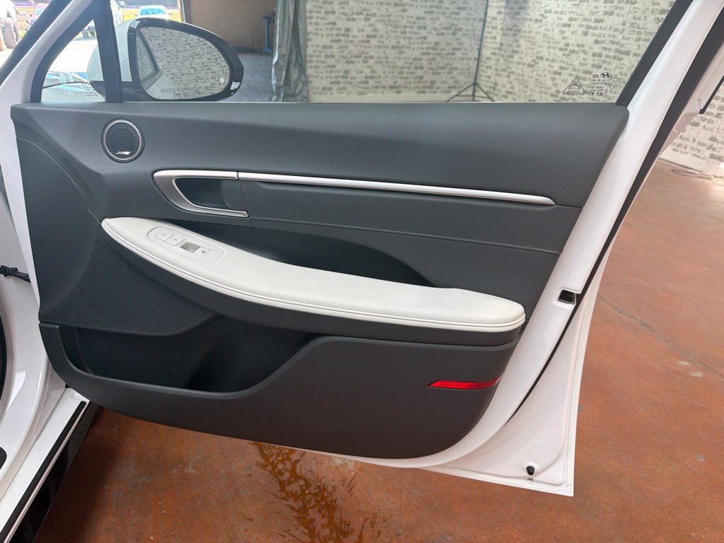 New 2027 Hyundai Sonata Limited FWD image 11
