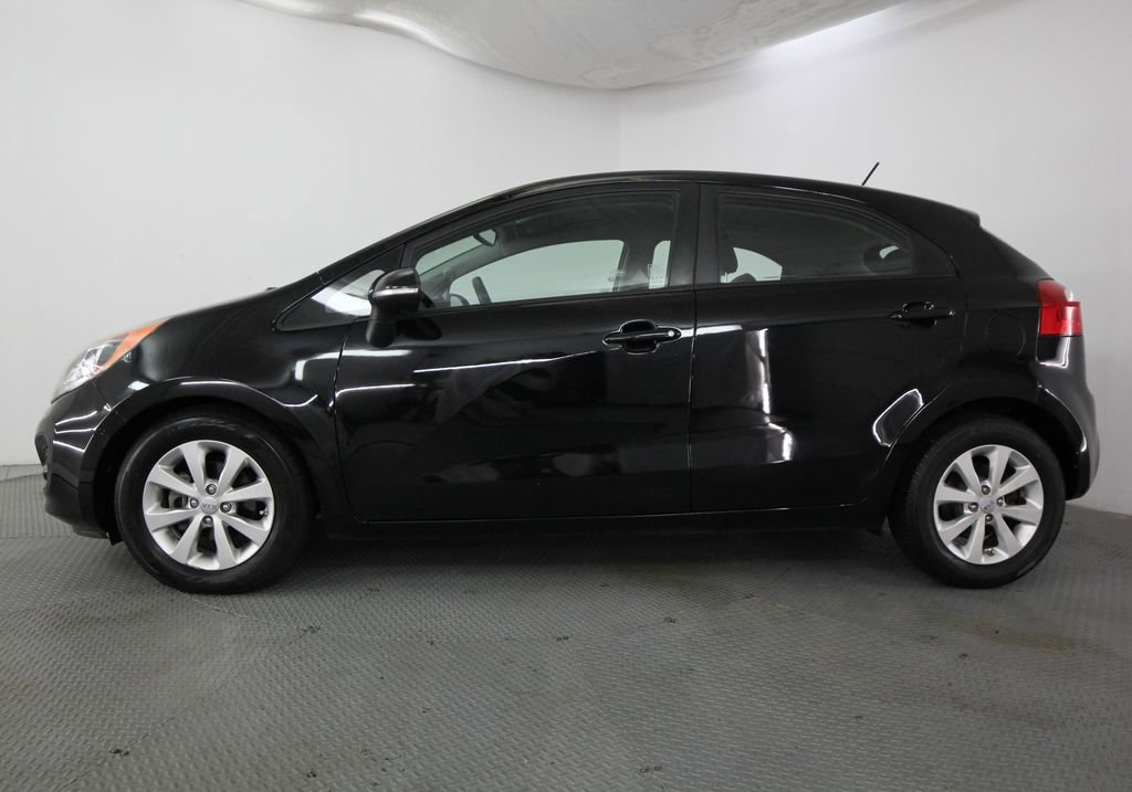 Used 2013 Kia Rio EX w/ Convenience Pkg FWD image 4