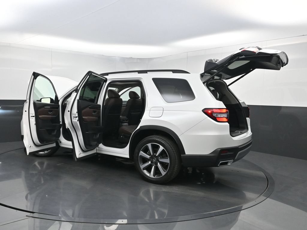 Used 2024 Honda Pilot Elite image 41