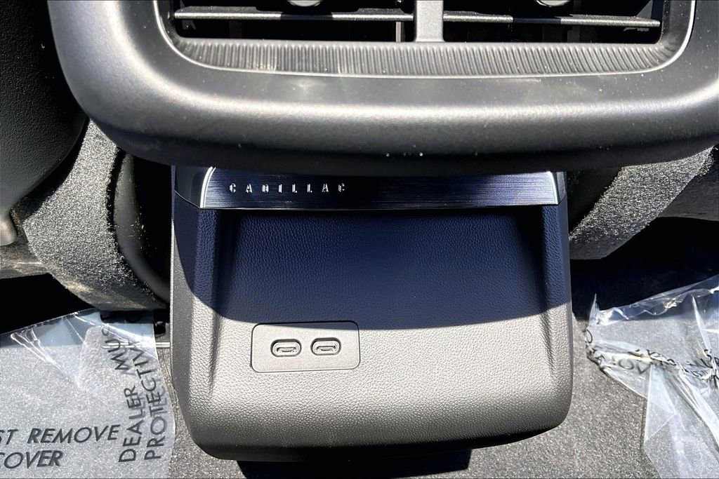 New 2026 Cadillac Lyriq Sport w/ LPO, Floor Liner Package AWD/4WD image 20