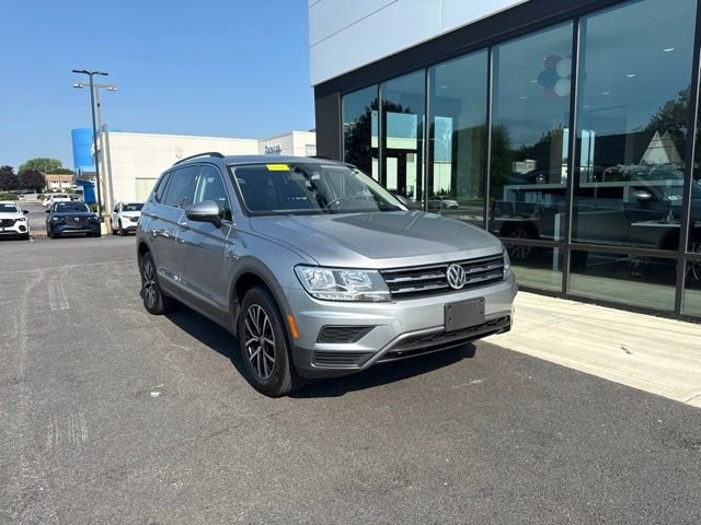 Used 2021 Volkswagen Tiguan SE w/ Panoramic Sunroof Package