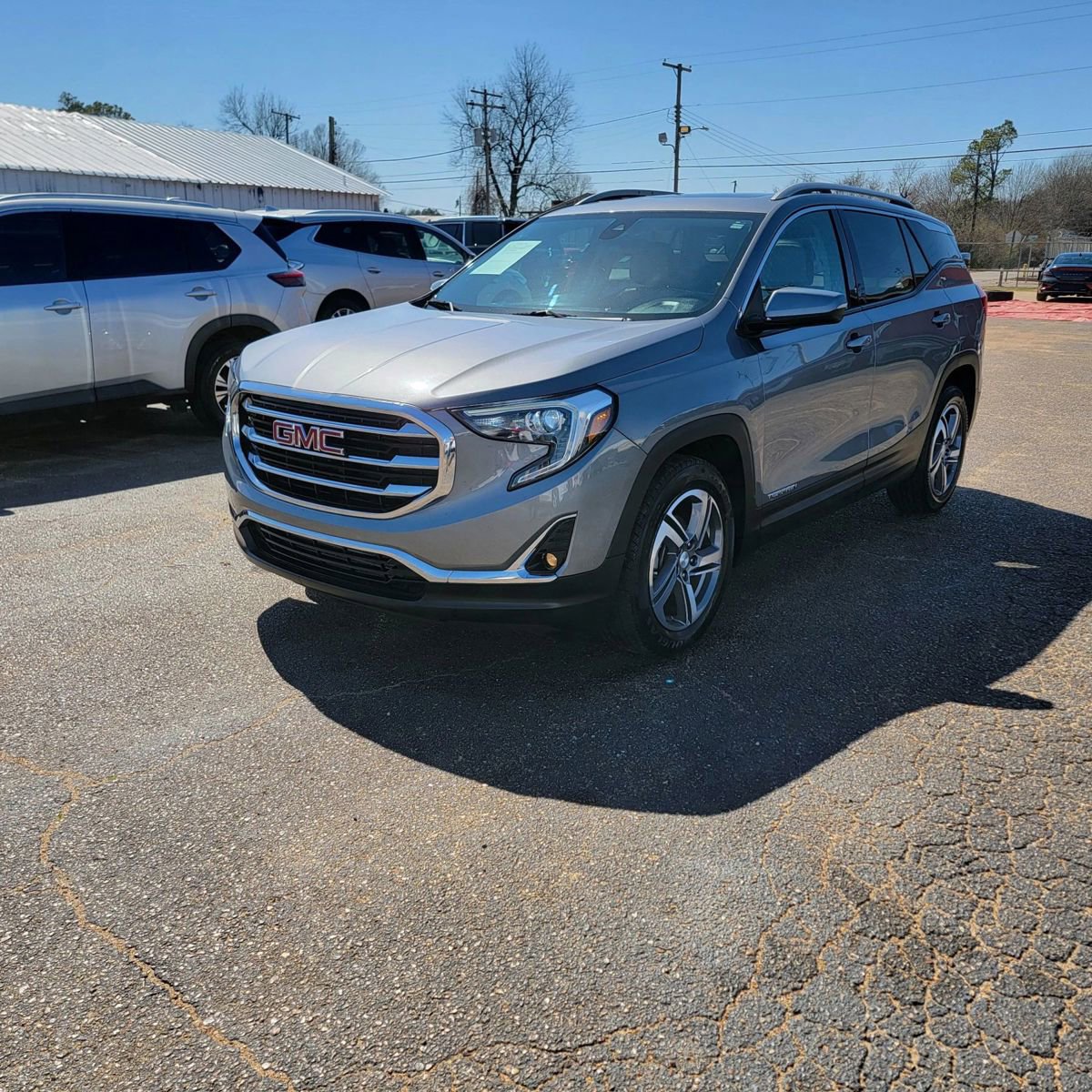 Used 2021 GMC Terrain SLT image 2