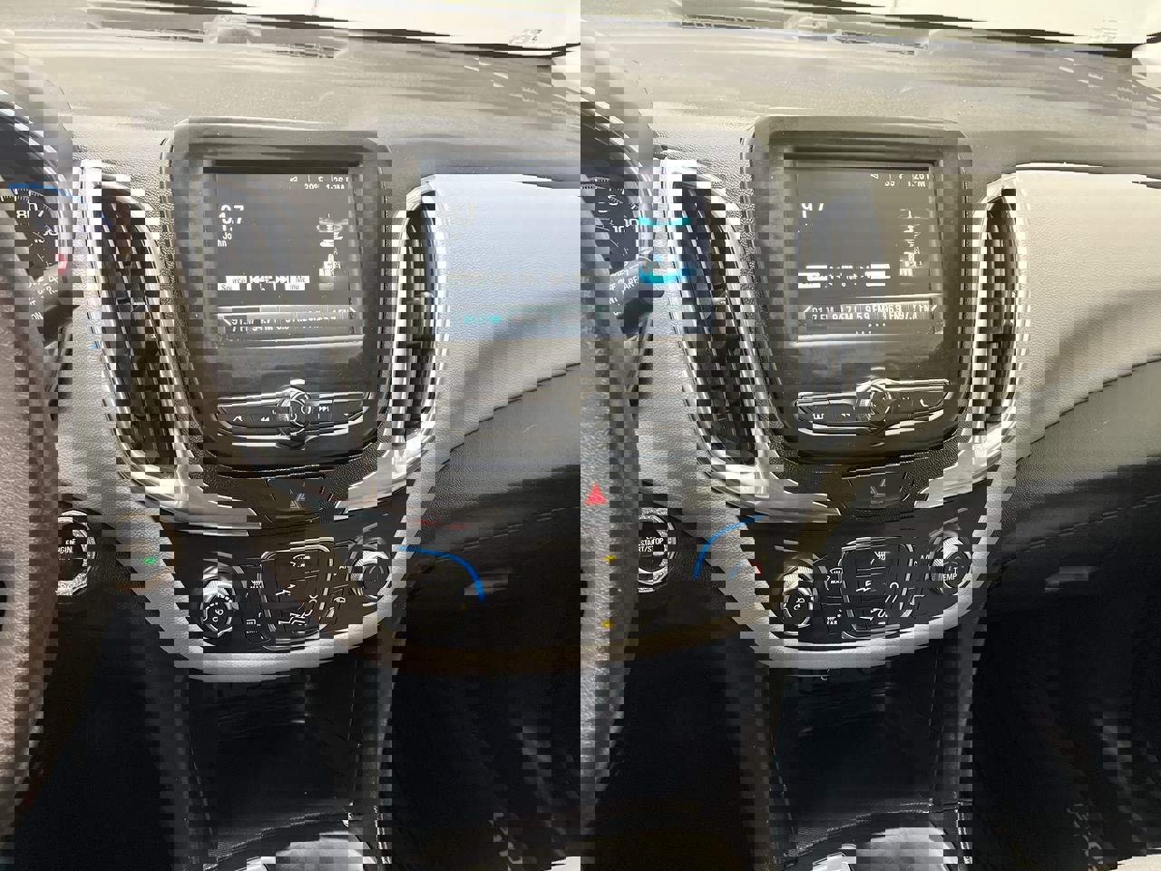 Used 2018 Chevrolet Equinox LS image 15