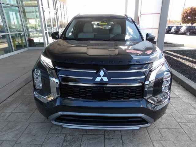 New 2025 Mitsubishi Outlander SEL image 2