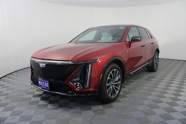 Used 2024 Cadillac Lyriq Sport image 25