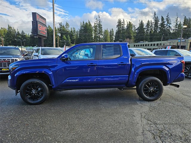 Used 2025 Toyota Tacoma SR5 image 2