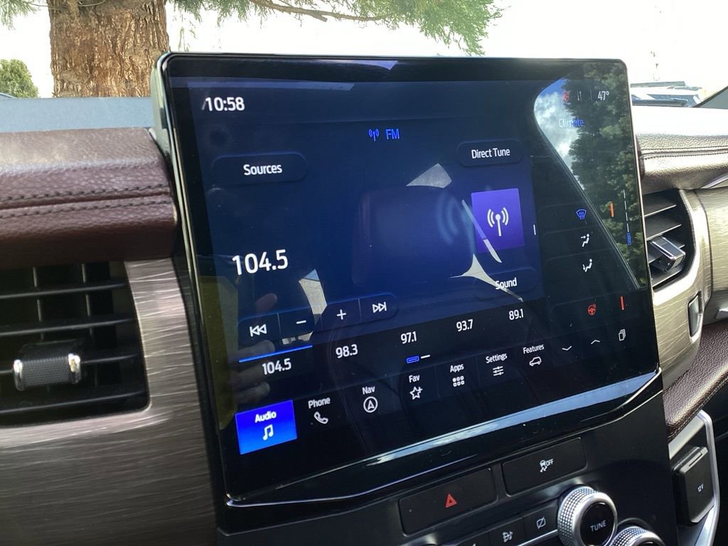 Used 2022 Ford Expedition Max Limited AWD/4WD image 16
