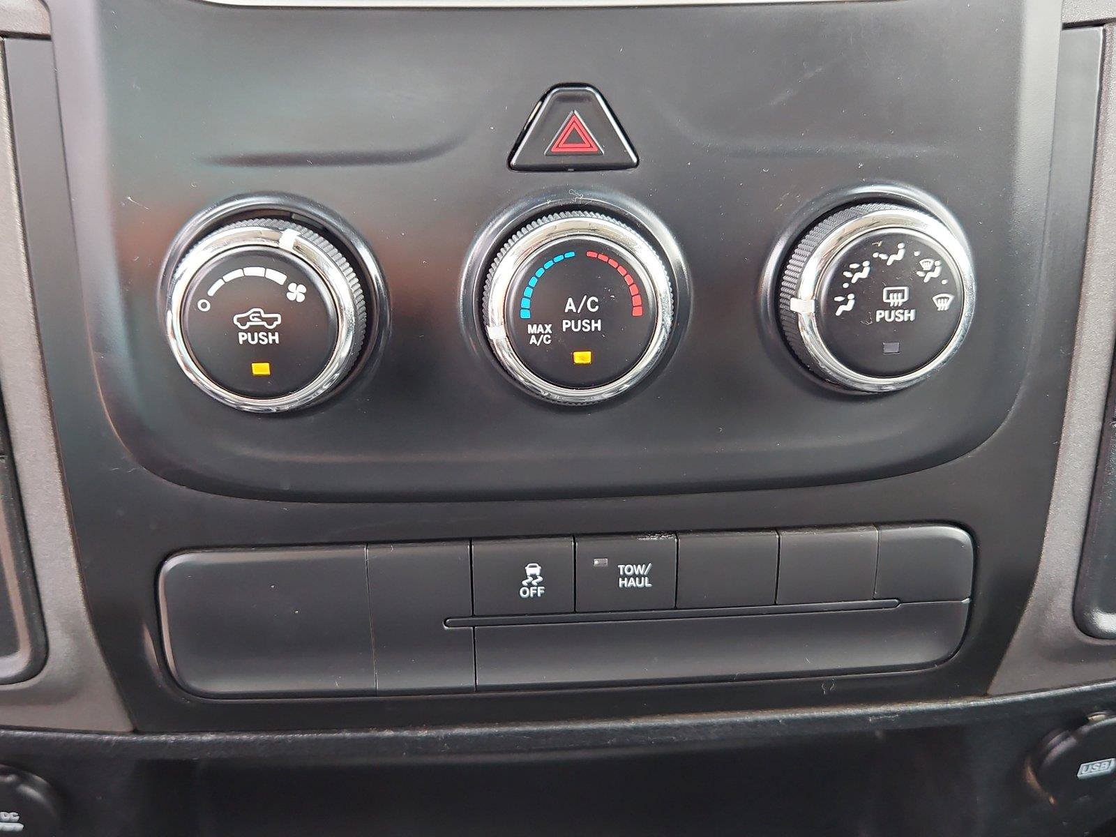 Used 2018 RAM 2500 ST AWD/4WD image 27