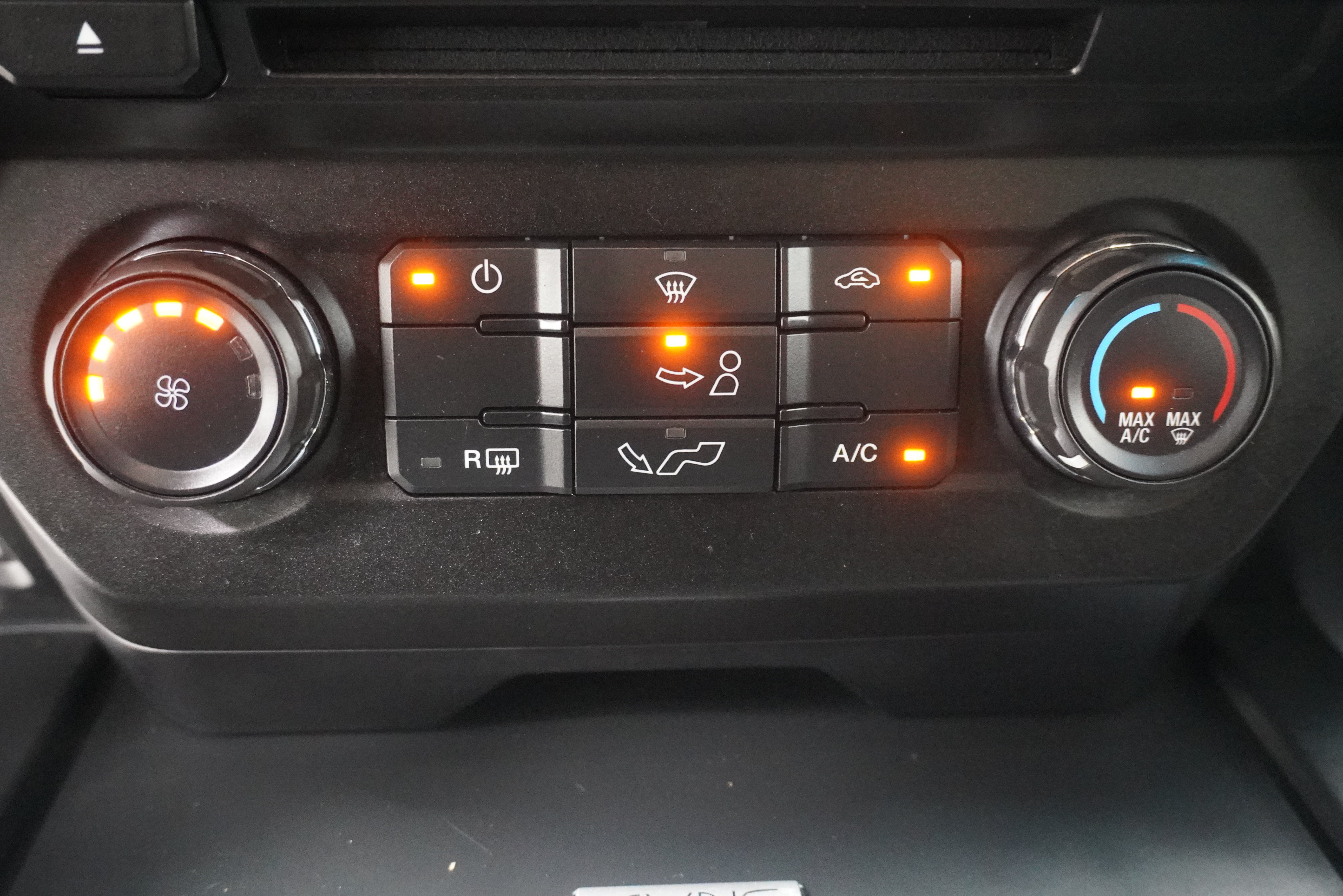 Used 2018 Ford F150 XL w/ Equipment Group 101A Mid RWD image 19