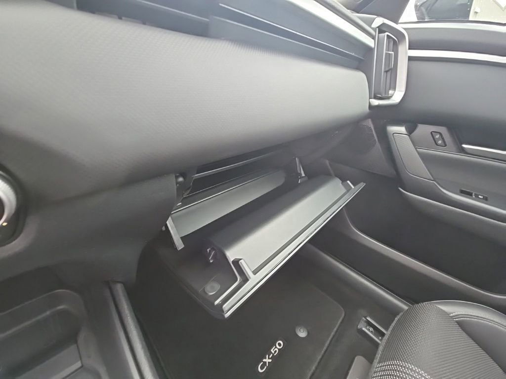 Used 2025 MAZDA CX-50 2.5 Hybrid w/ Preferred Pkg image 22