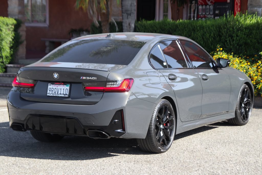 Used 2025 BMW M340i w/ Premium Package RWD image 10