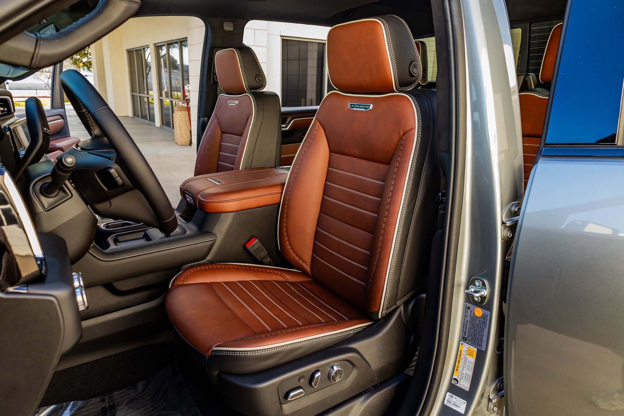 Used 2026 GMC Sierra 3500 Denali Ultimate image 30