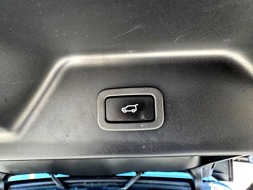 Used 2018 Land Rover Range Rover Supercharged image 34