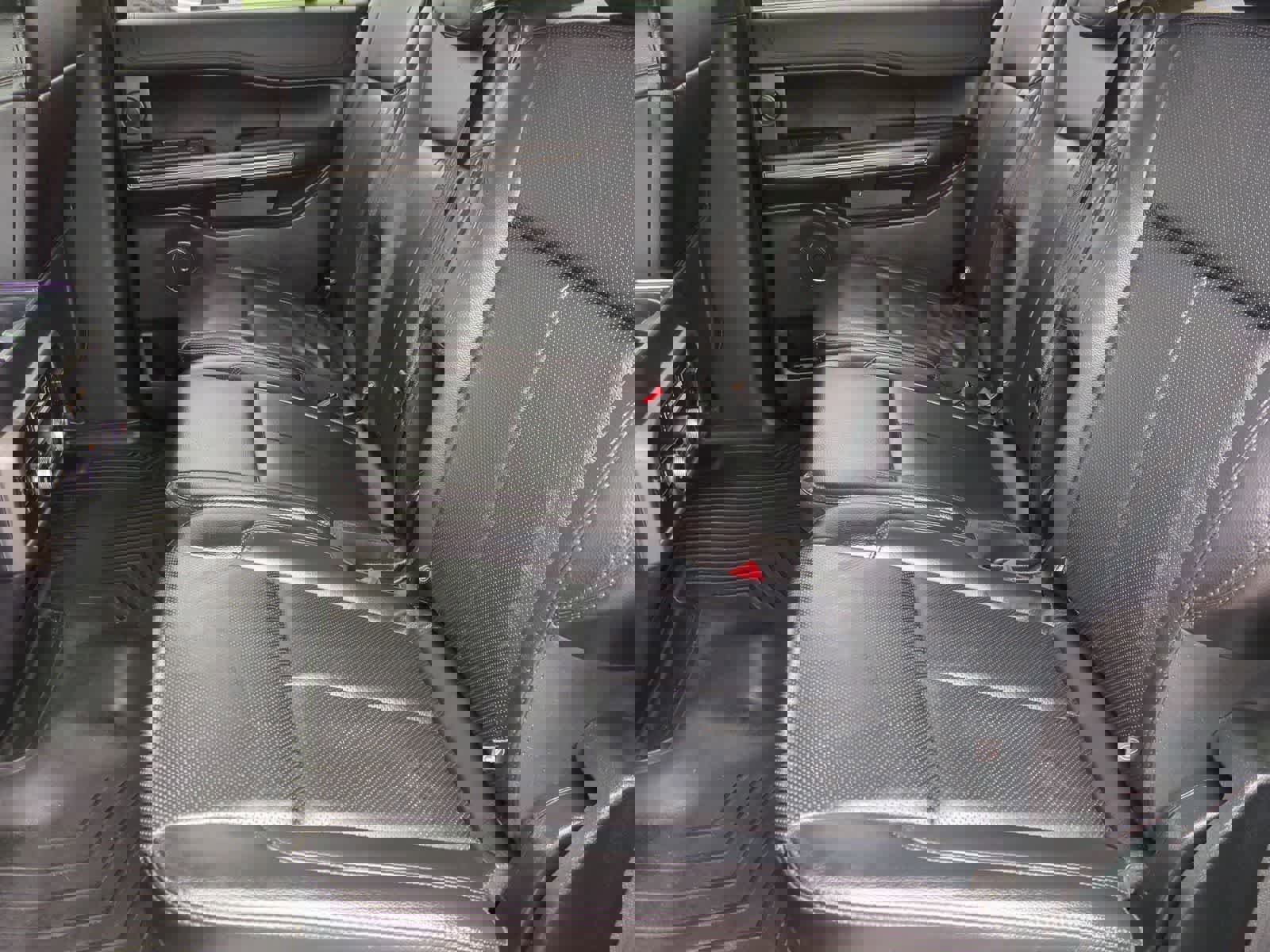 Used 2018 Ford Expedition XLT w/ Equipment Group 202A image 19