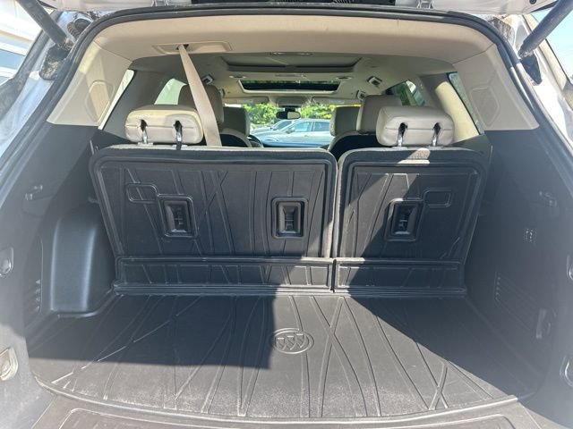 Used 2020 Buick Enclave Premium w/ Sun and Sites Package image 22