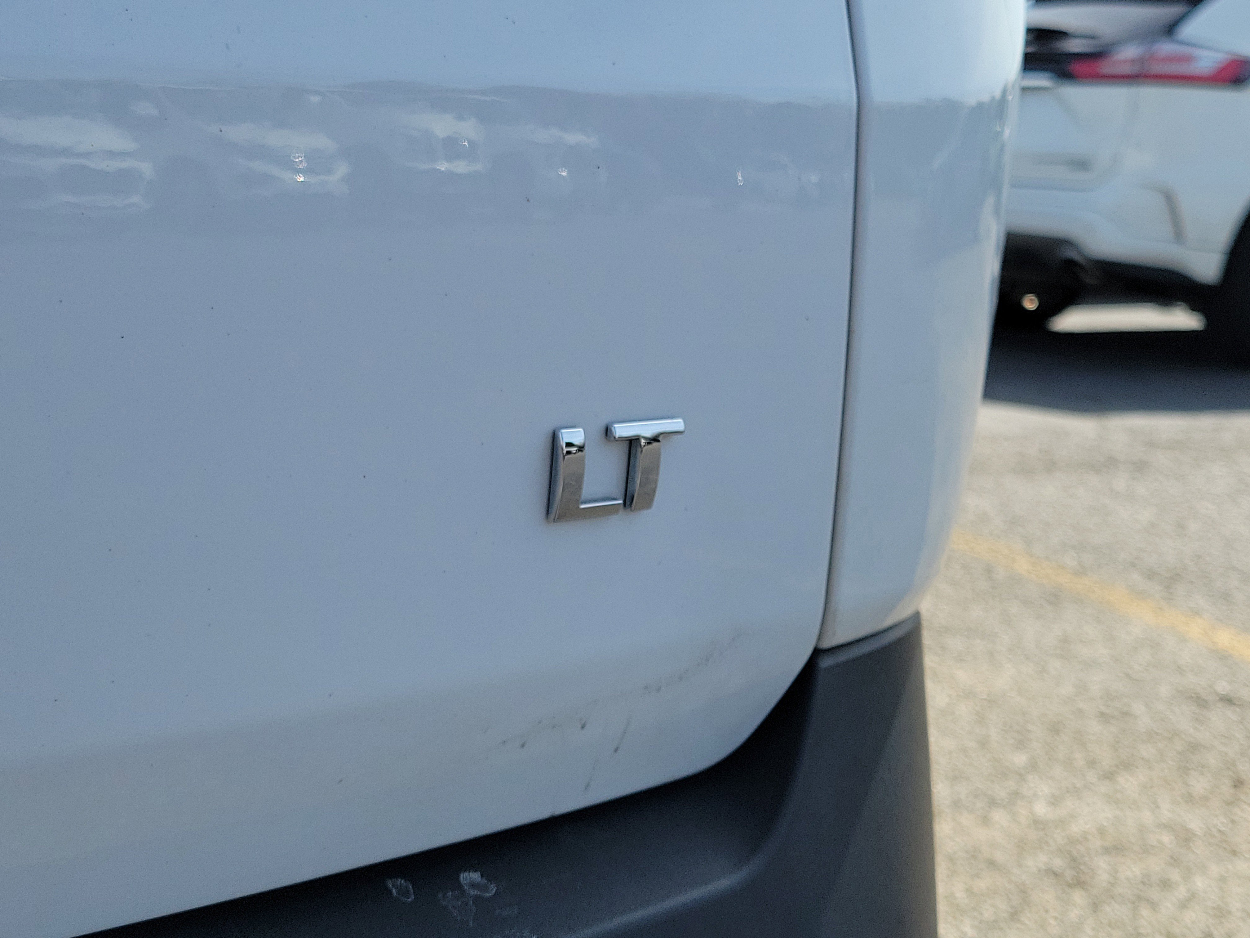 Used 2018 Chevrolet Traverse LT image 7