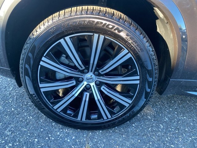 Used 2025 Volvo XC90 B5 Plus image 10