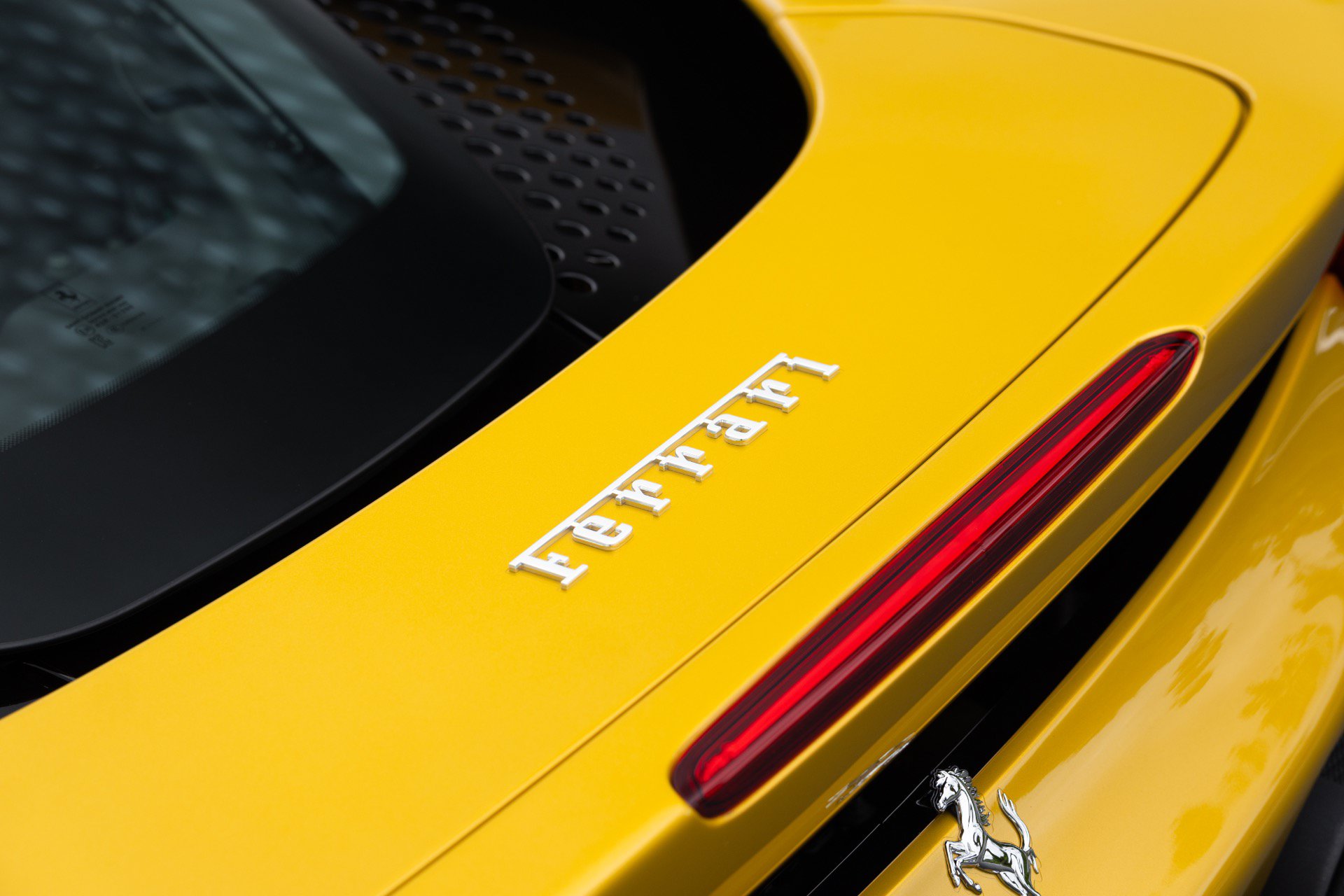 Used 2022 Ferrari SF90 Spider AWD/4WD image 27