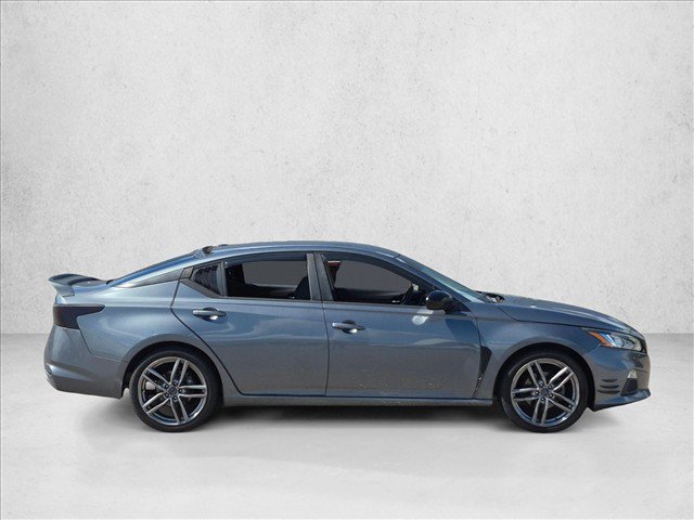 Used 2019 Nissan Altima 2.5 SR FWD image 4