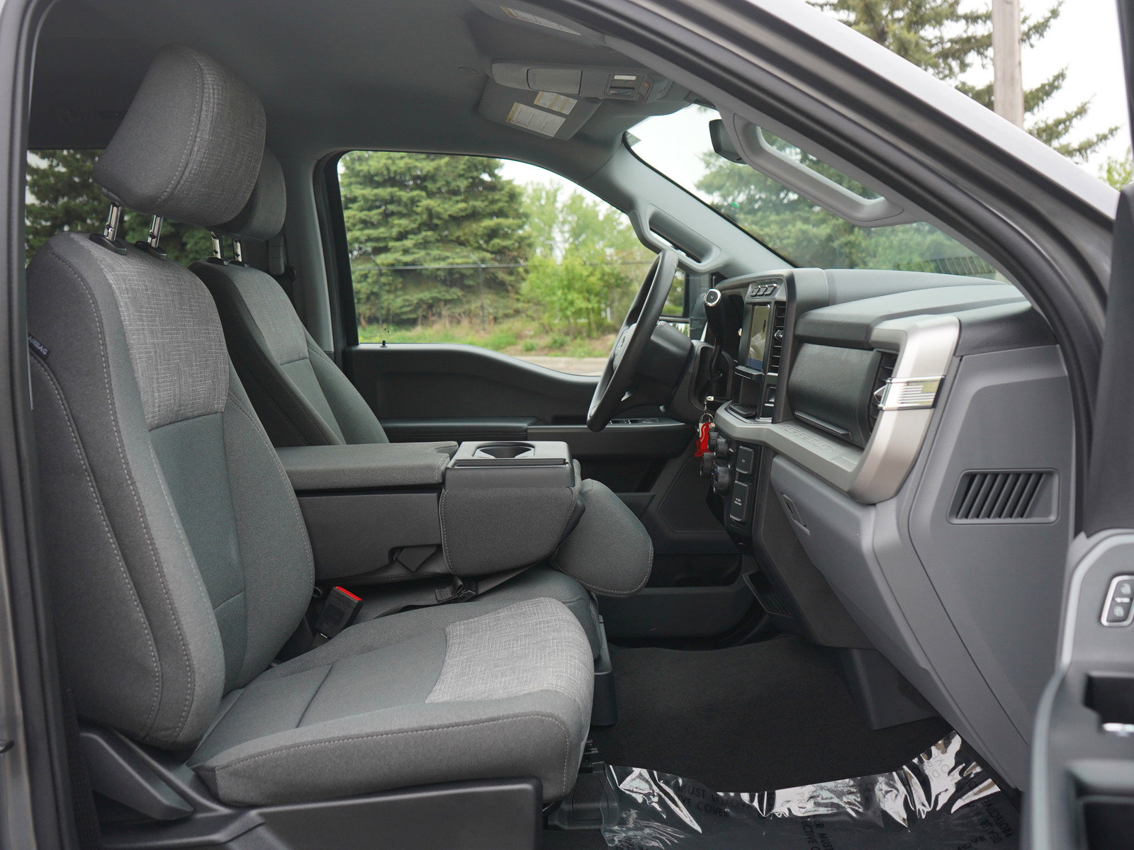 Used 2024 Ford F250 XLT AWD/4WD image 11