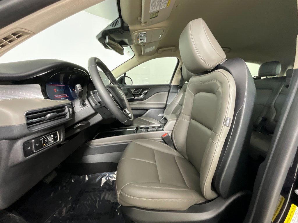Certified 2023 Lincoln Corsair FWD image 16