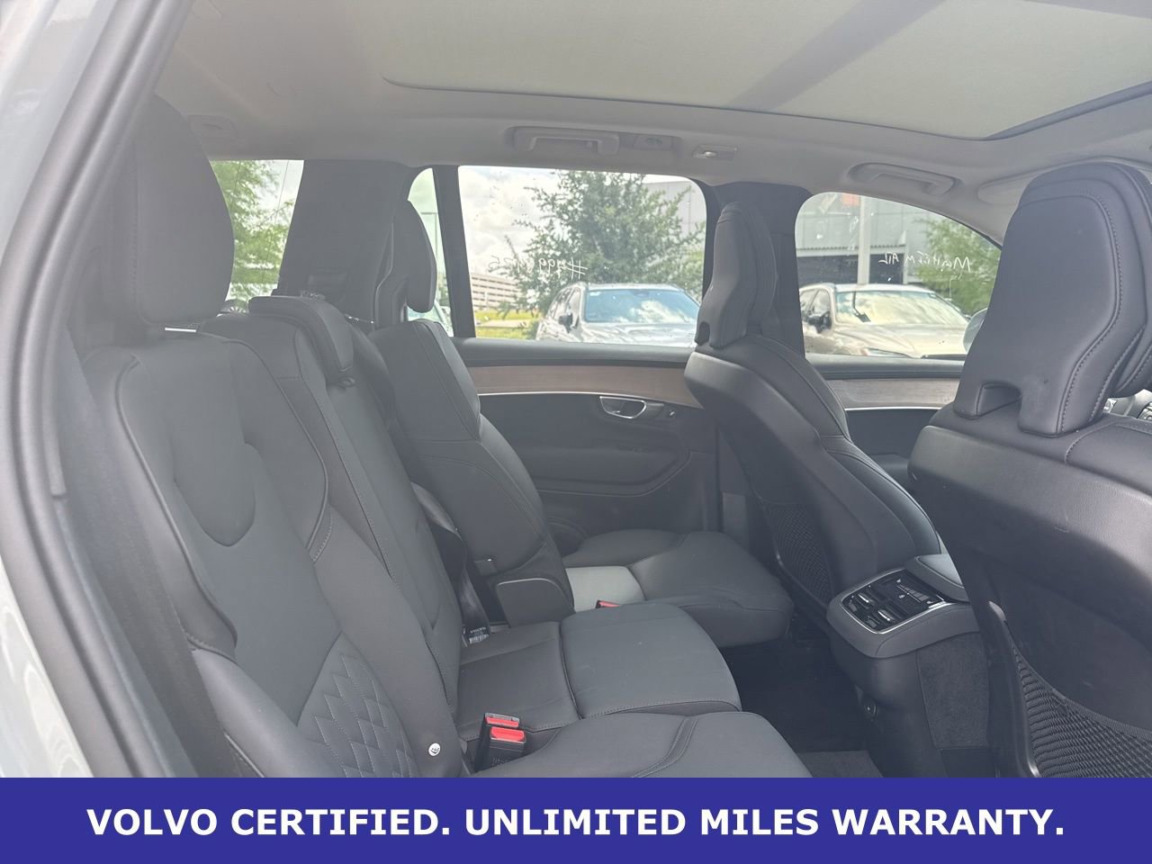 Certified 2025 Volvo XC90 B6 Plus image 14