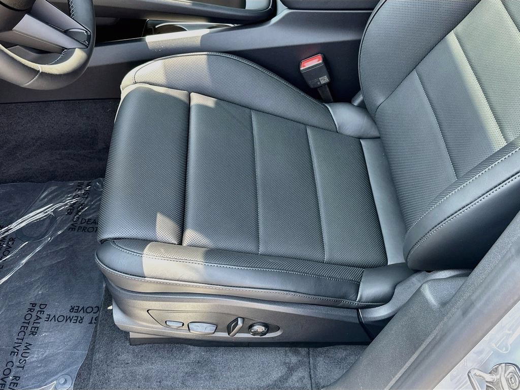 New 2026 Porsche Macan 4 Electric AWD/4WD image 22
