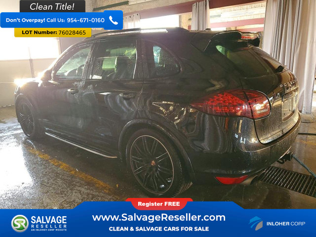 Used 2014 Porsche Cayenne Turbo image 3
