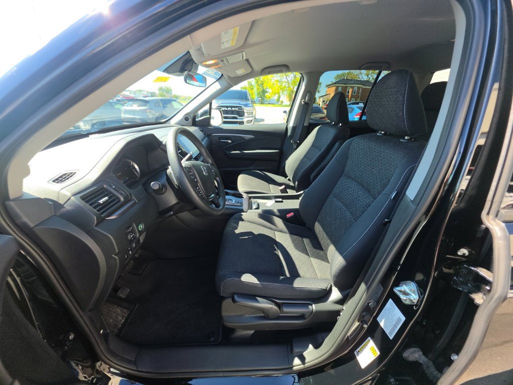 Used 2023 Honda Ridgeline Sport image 15