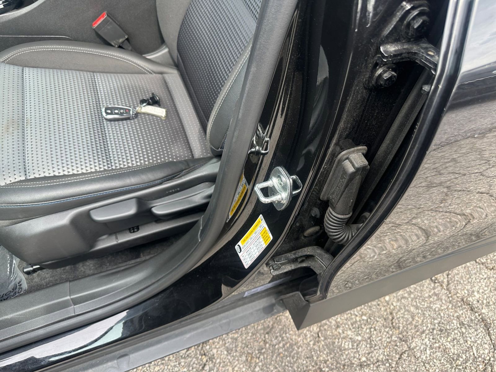 Used 2025 Chevrolet Trax LT image 27