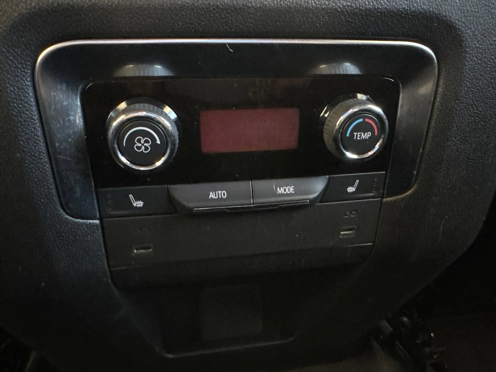 Used 2025 Chevrolet Tahoe RST w/ Comfort Package RWD image 21