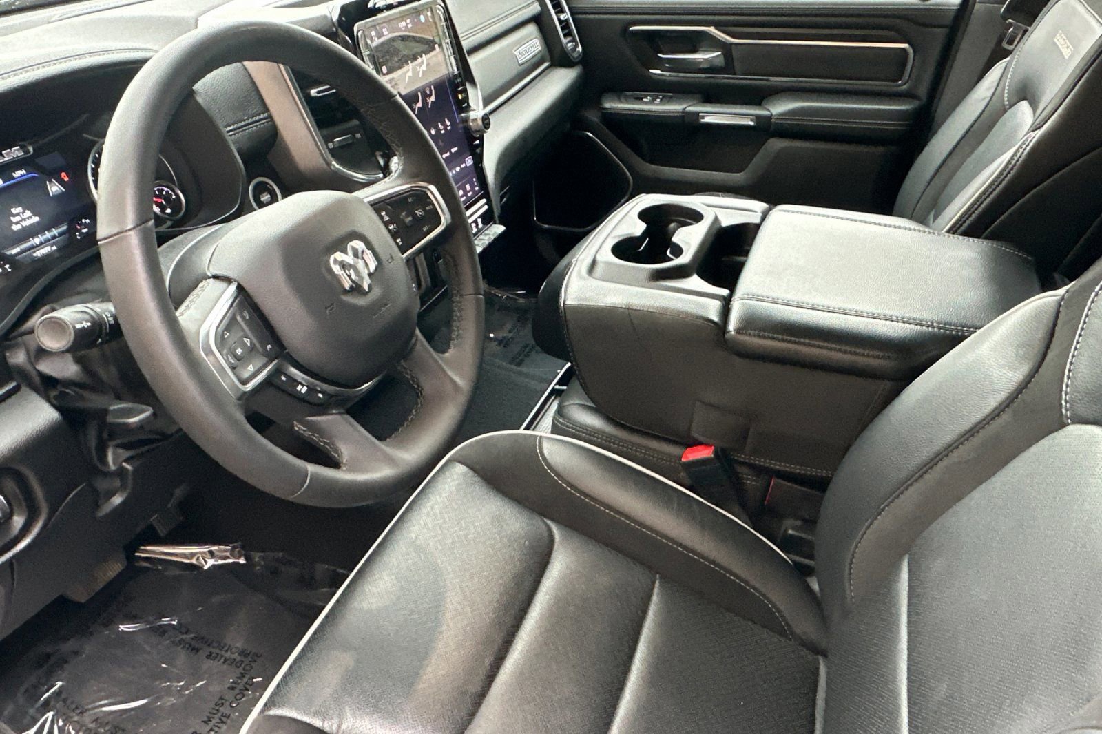 Used 2025 RAM 1500 Laramie image 10